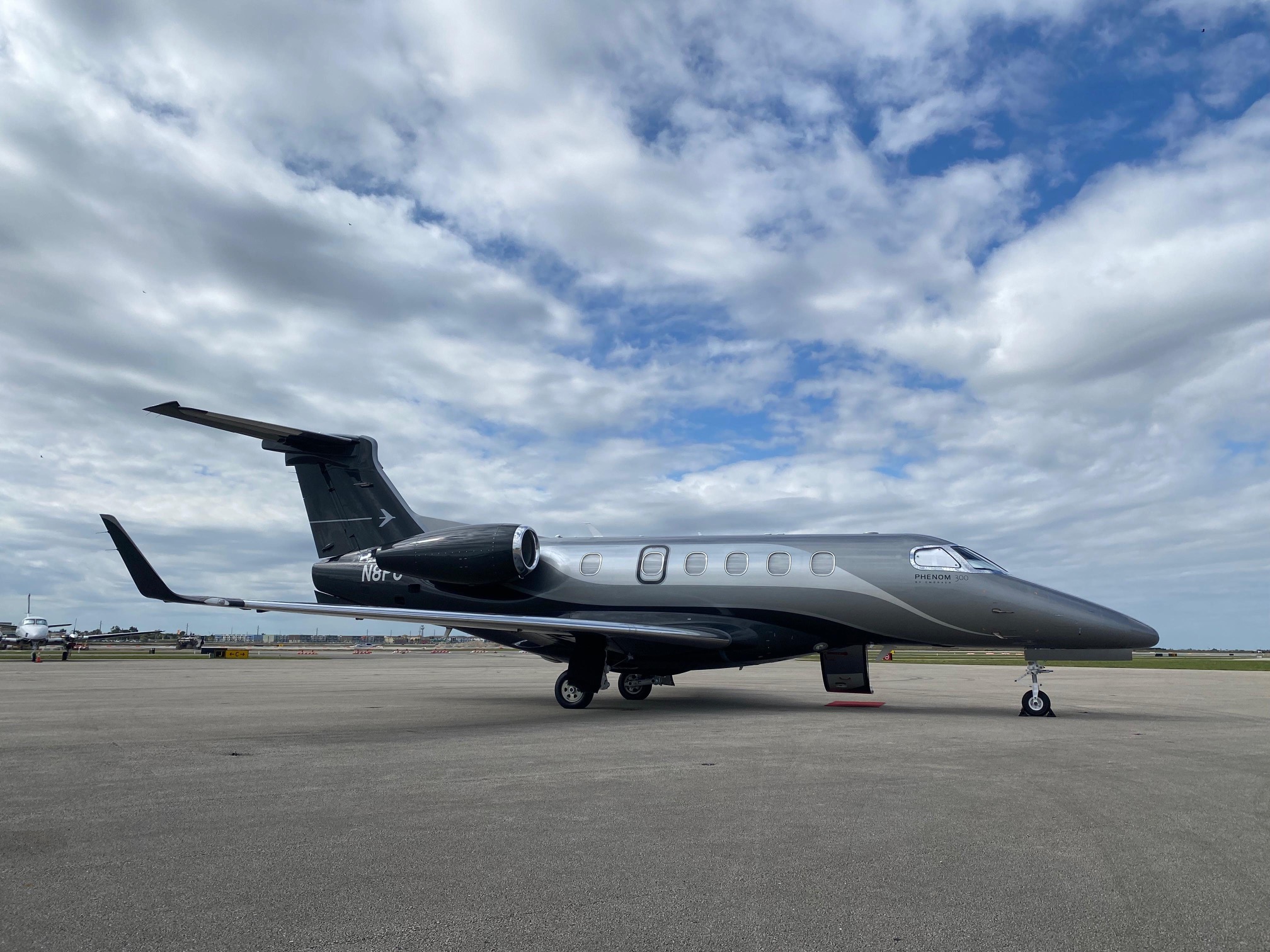 2011 Embraer Phenom 300