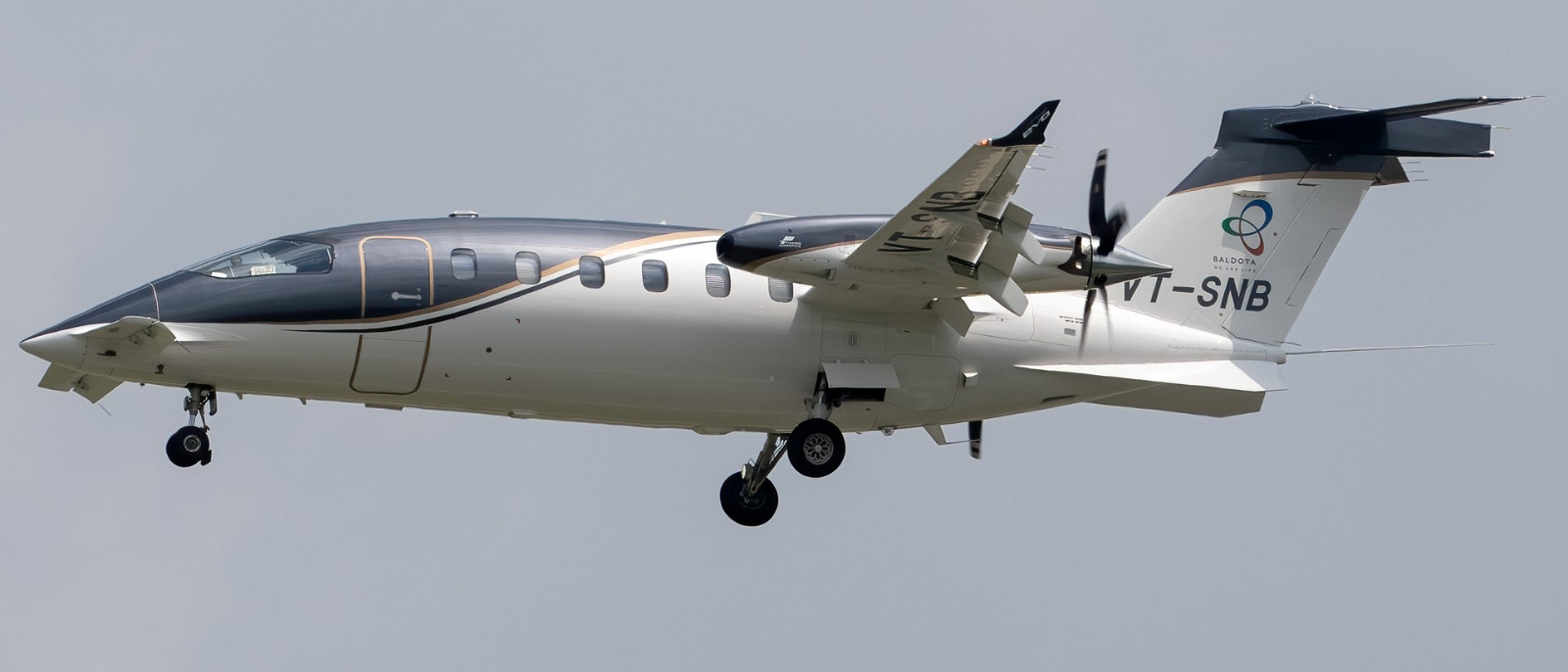 AVANTI EVO aircraft hero image