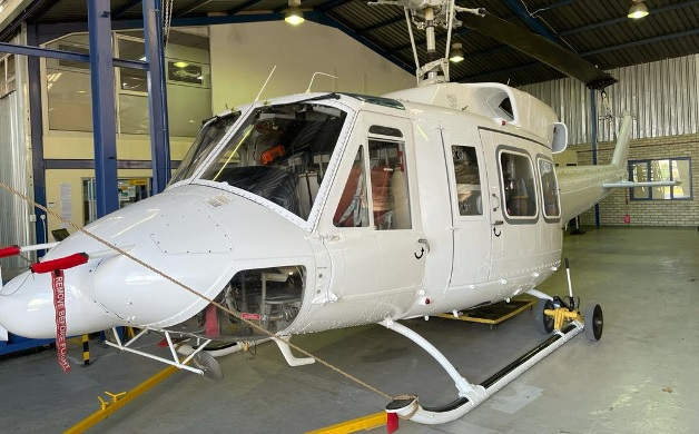 BELL 212 aircraft hero image
