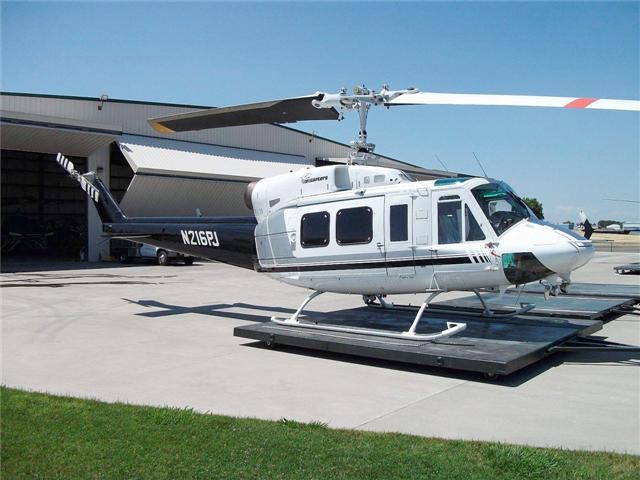 BELL 214B BIGLIFTER aircraft hero image