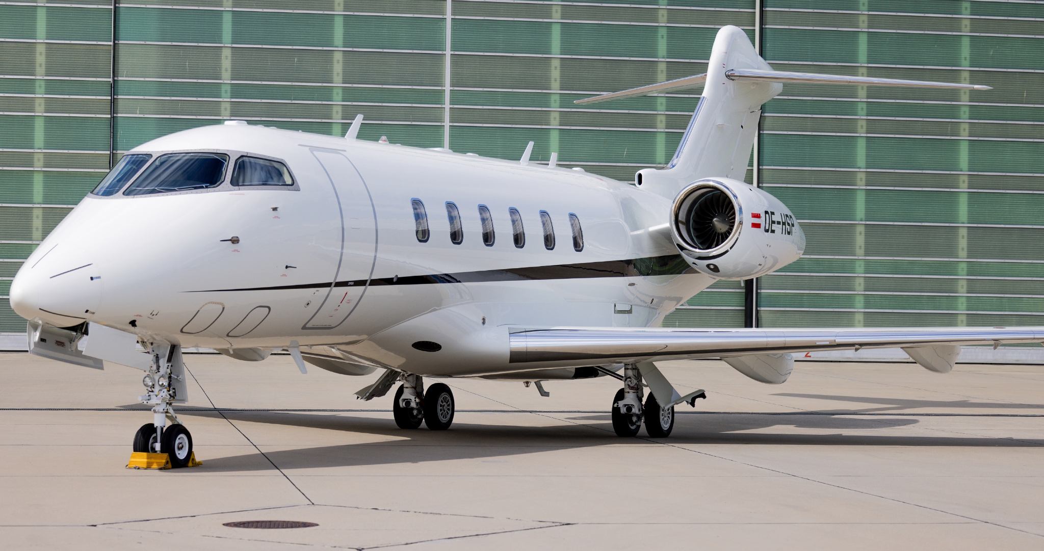 CHALLENGER 3500 aircraft hero image