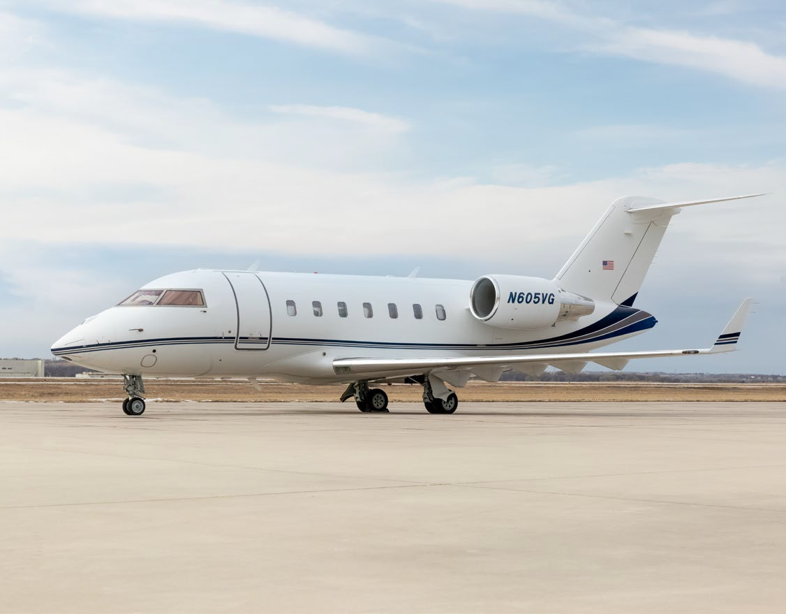 CHALLENGER 605 aircraft hero image
