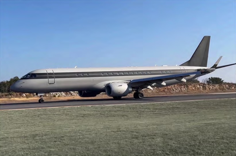 EMBRAER LINEAGE 1000E aircraft hero image