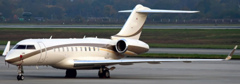 GLOBAL 5000 aircraft hero image