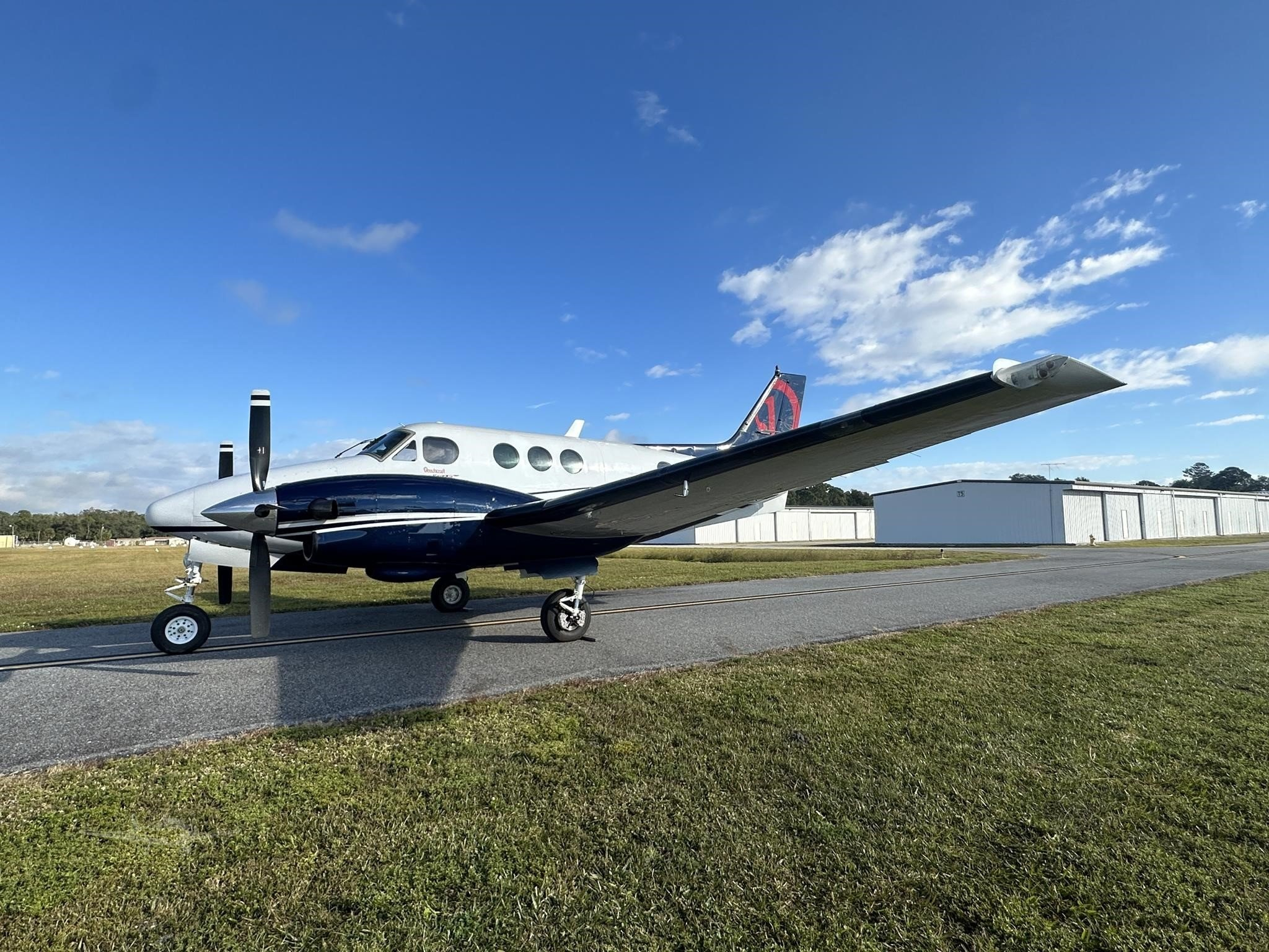KING AIR A90 aircraft hero image