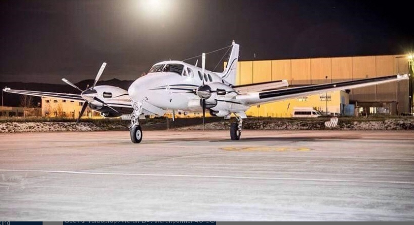 KING AIR C90-1 aircraft hero image