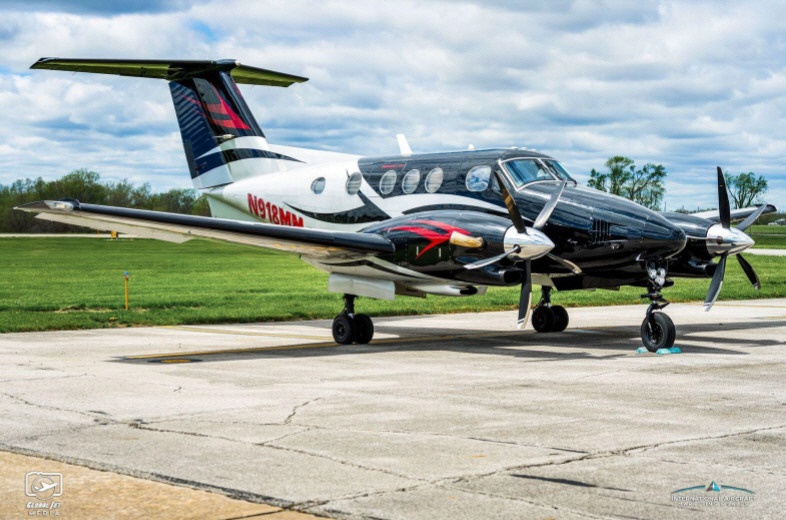 KING AIR F90 aircraft hero image