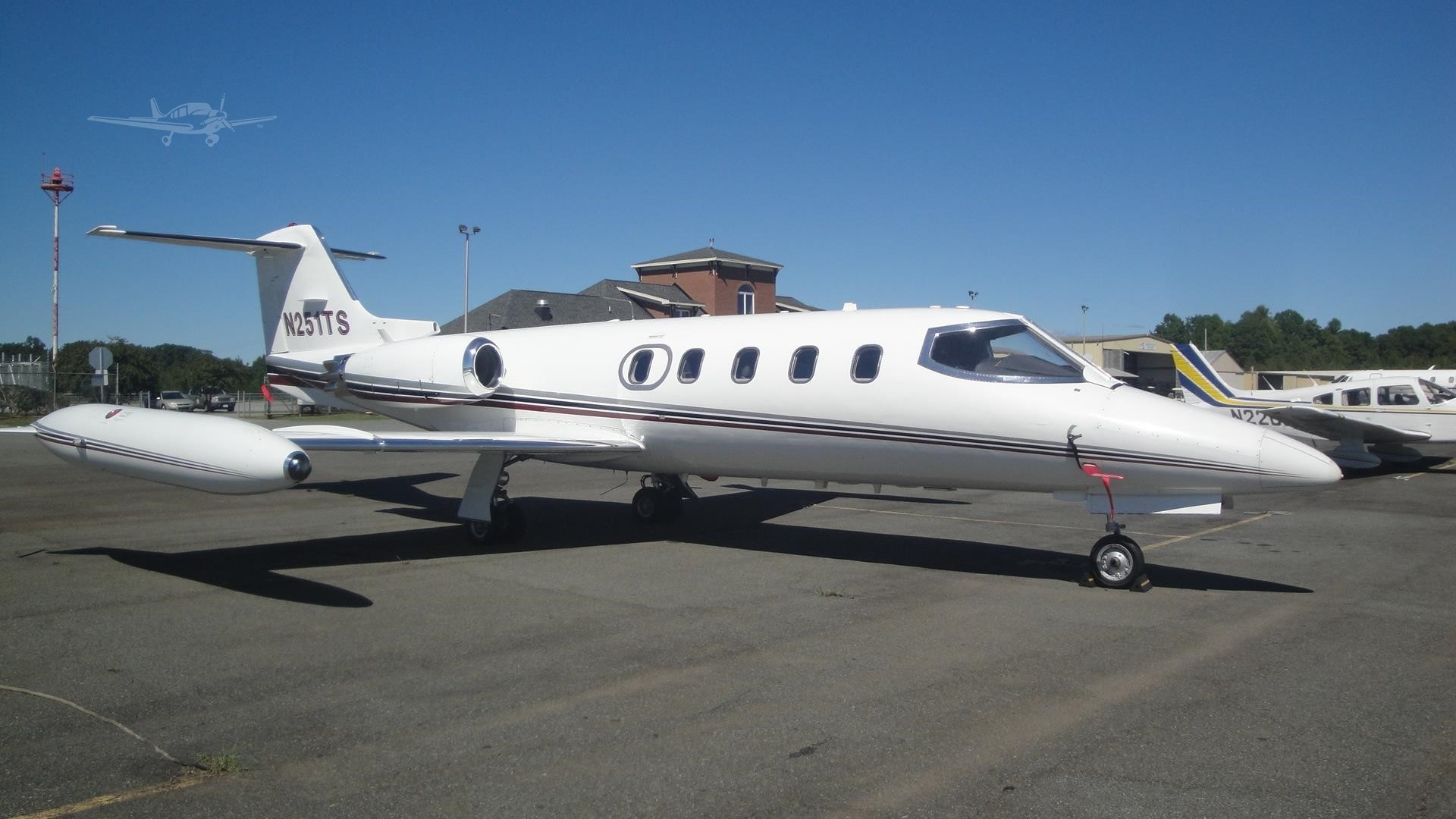 LEARJET 25B aircraft hero image