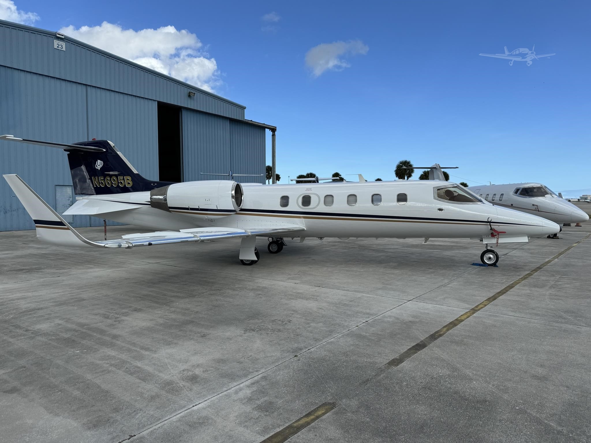 LEARJET 31A aircraft hero image