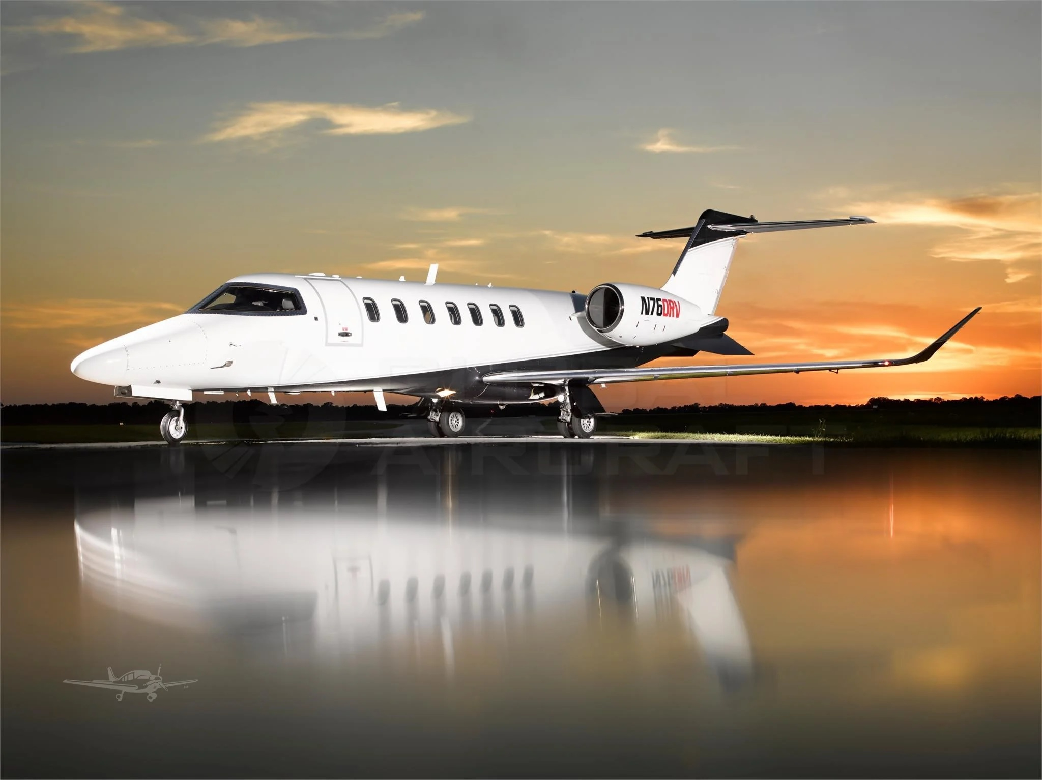LEARJET 70 aircraft hero image