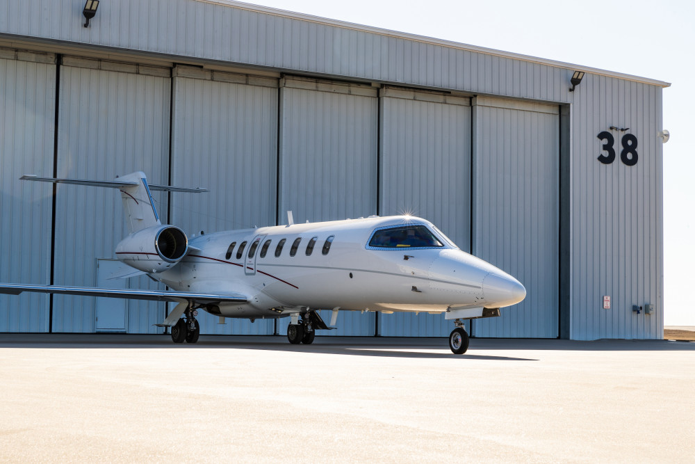 LEARJET 75 aircraft hero image