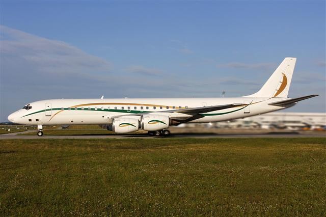 MCDONNELL DOUGLAS DC-8-72 aircraft hero image