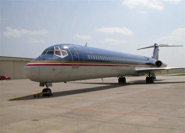 MCDONNELL DOUGLAS MD-81 aircraft hero image
