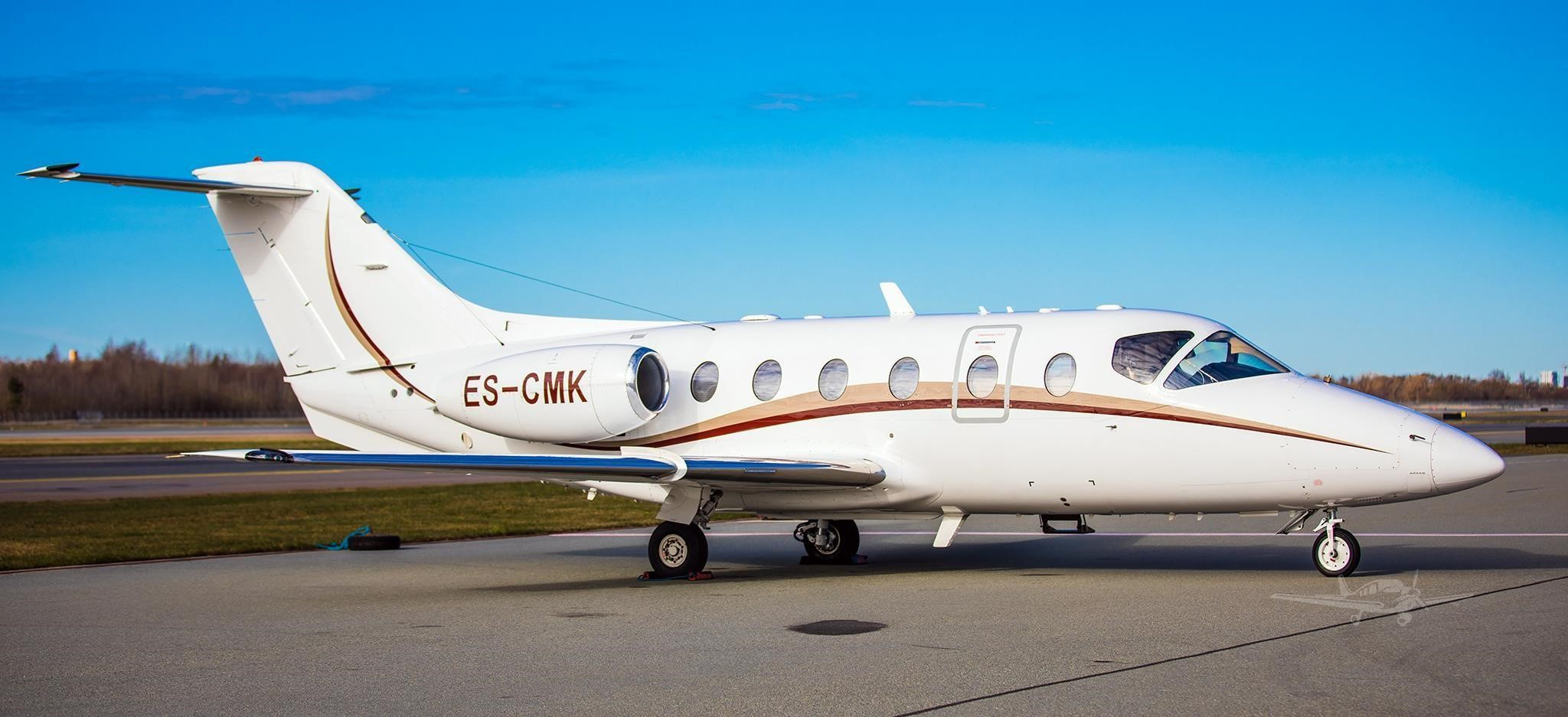 NEXTANT 400XTi aircraft hero image