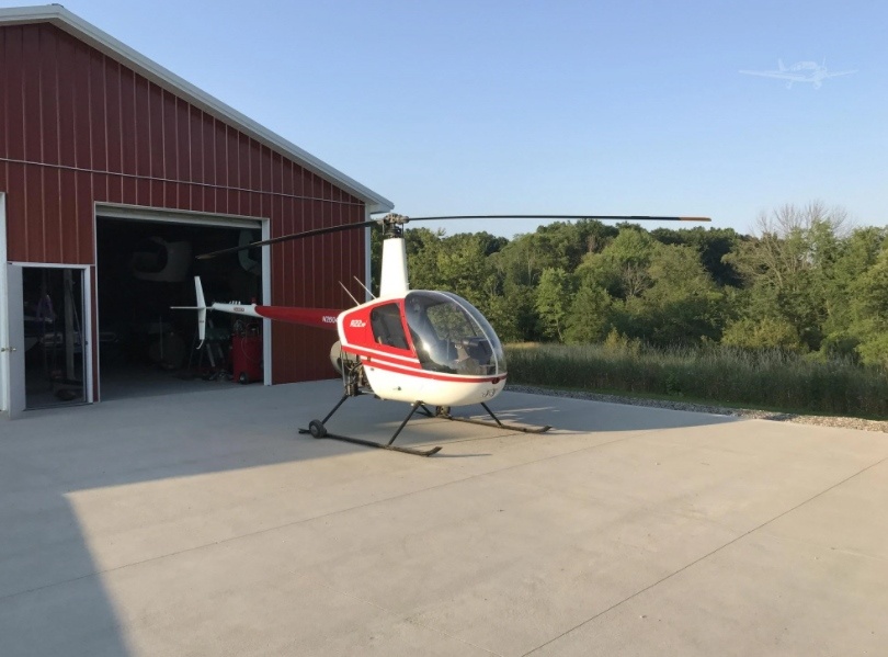 ROBINSON R22 HP aircraft hero image