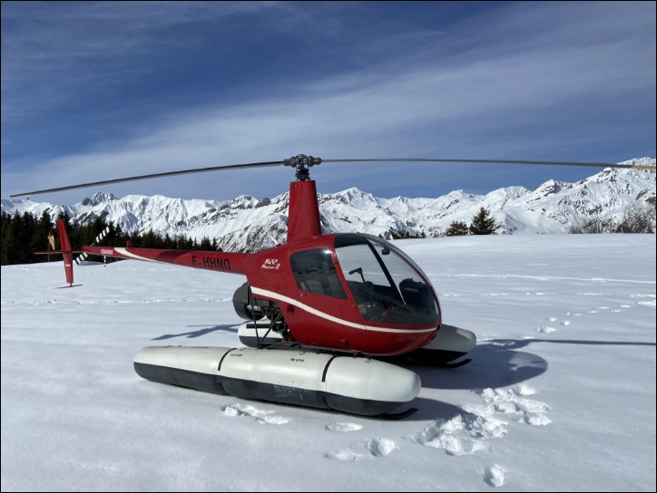 ROBINSON R22 MARINER II aircraft hero image